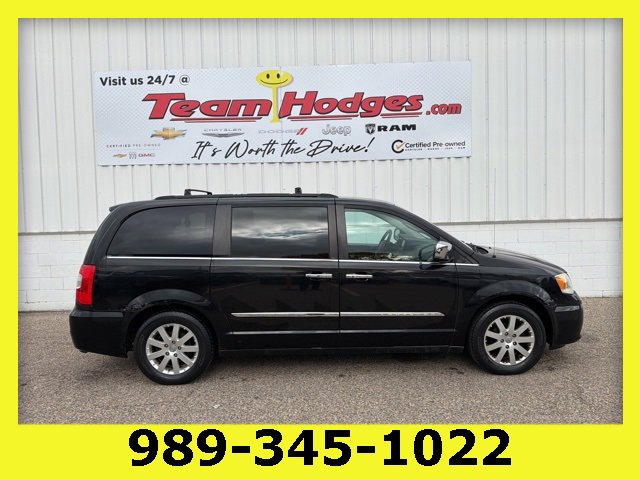 Used 2012 Chrysler Town & Country Touring-L w/ Driver Convenience Group image 1