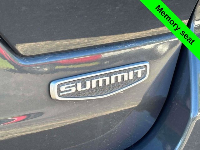 Used 2024 Jeep Grand Cherokee Summit AWD/4WD image 41
