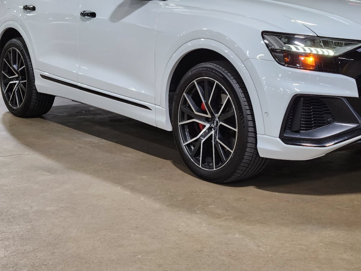 Used 2020 Audi Q8 Prestige AWD/4WD image 16