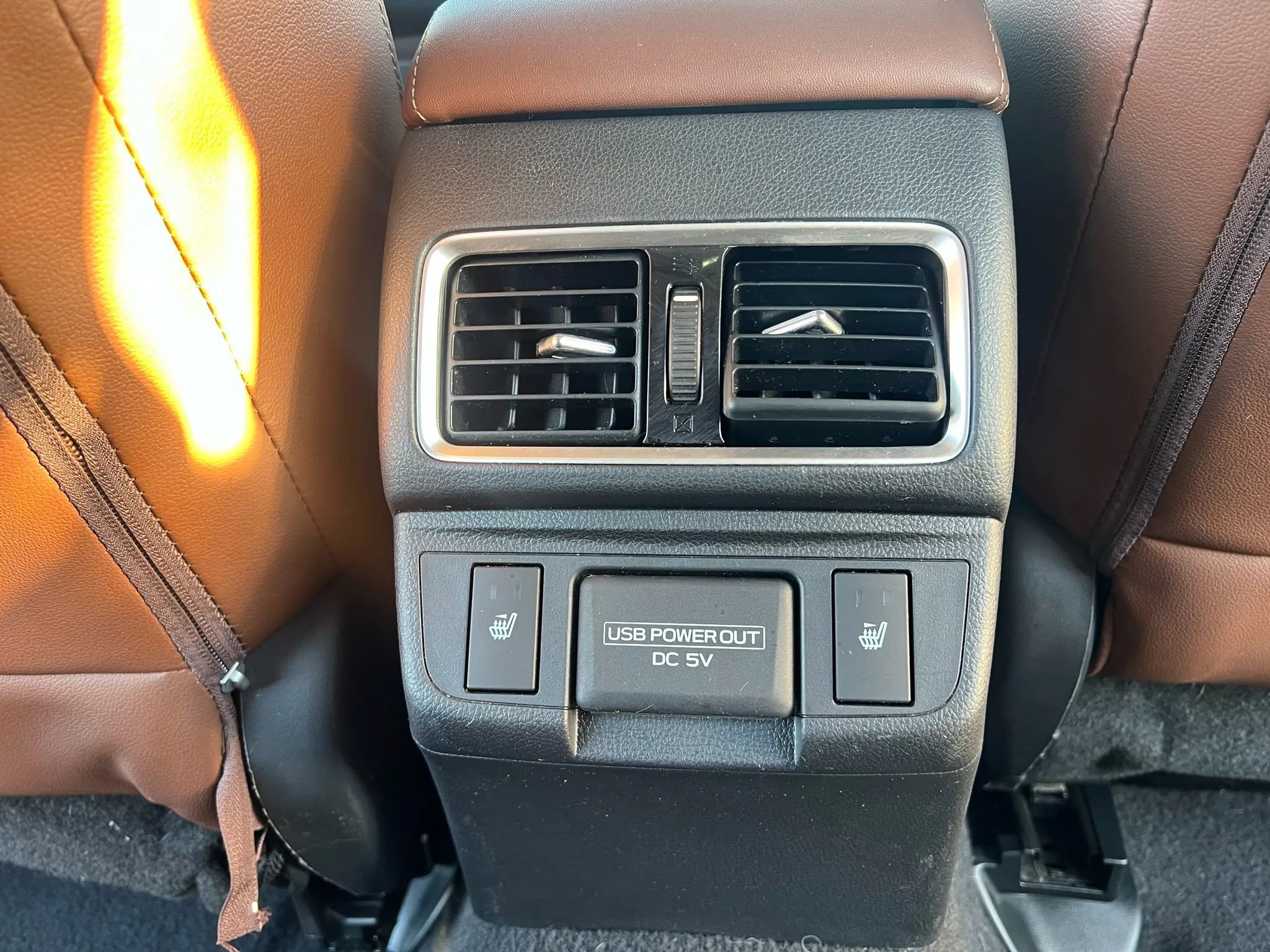 Used 2018 Subaru Outback 3.6R Touring w/ Popular Package #3 image 26