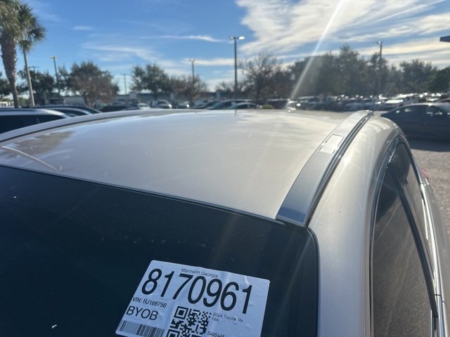 Used 2024 Toyota Venza Limited image 11