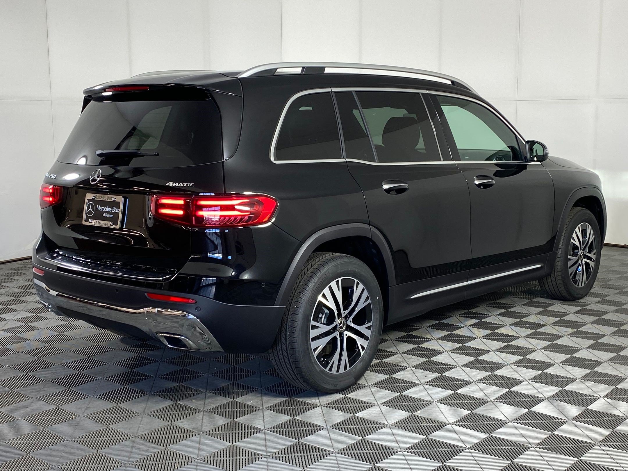 Certified 2025 Mercedes-Benz GLB 250 4MATIC image 8