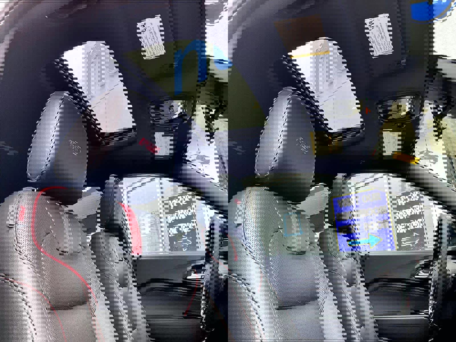 Used 2024 Chevrolet Trax RS w/ Sunroof Package image 23