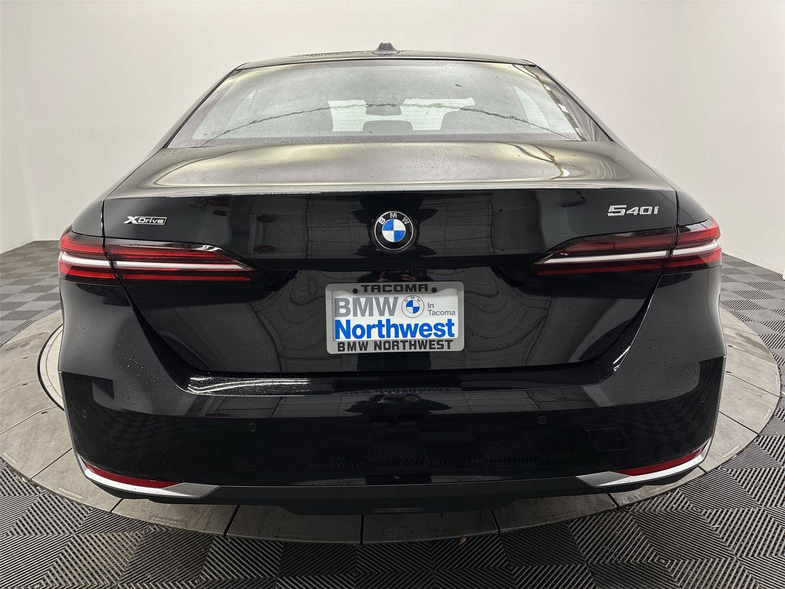 New 2026 BMW 540i xDrive w/ Premium Package AWD/4WD image 15