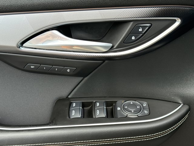 Used 2025 Buick Envision Sport Touring AWD/4WD image 20