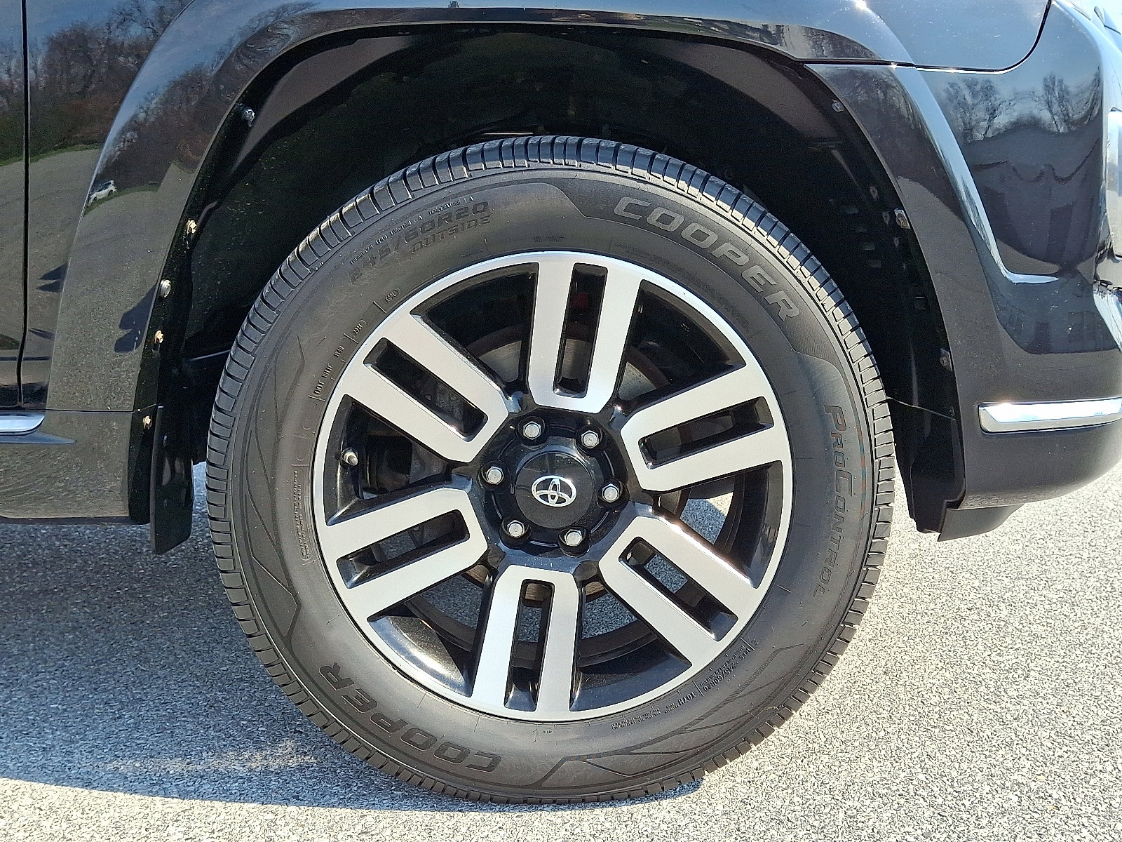 Certified 2020 Toyota 4Runner Limited image 9