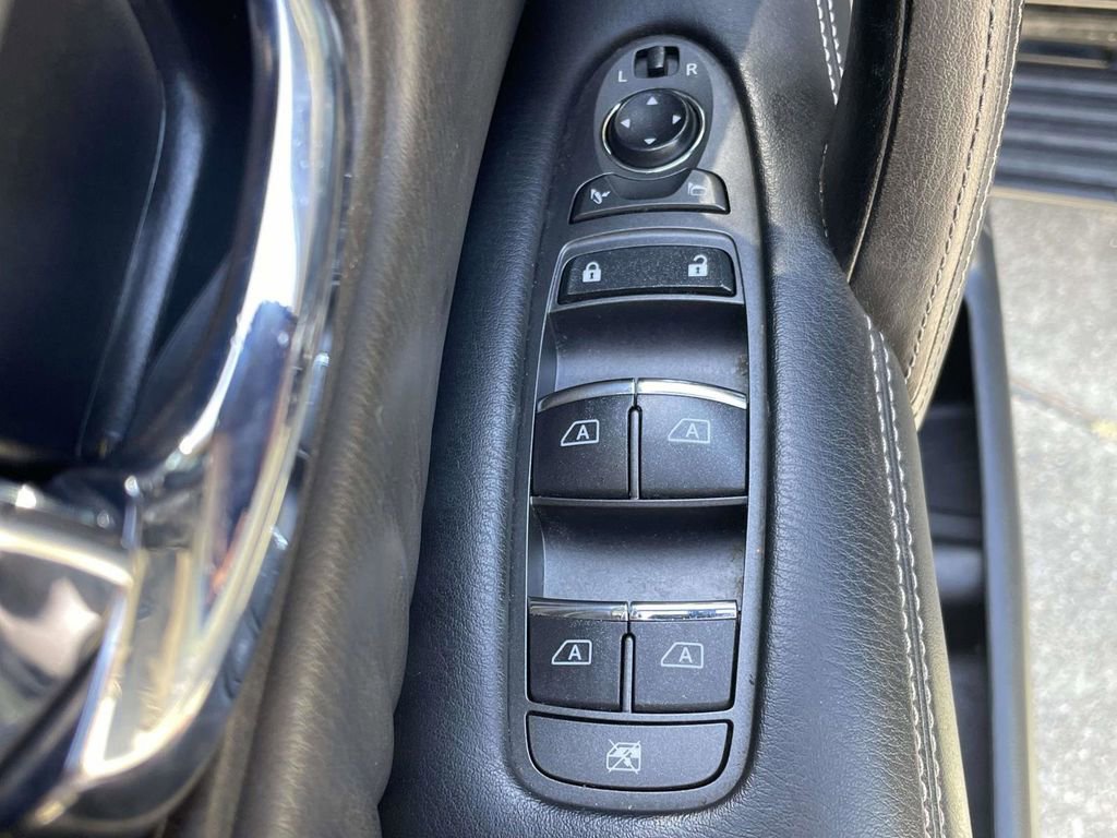 Used 2020 Nissan Armada SL w/ Premium Package AWD/4WD image 16