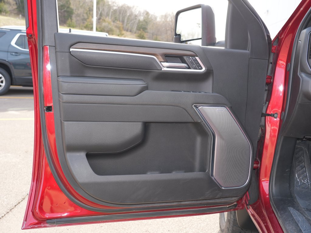 Used 2025 Chevrolet Silverado 3500 High Country w/ High Country Premium Package AWD/4WD image 15