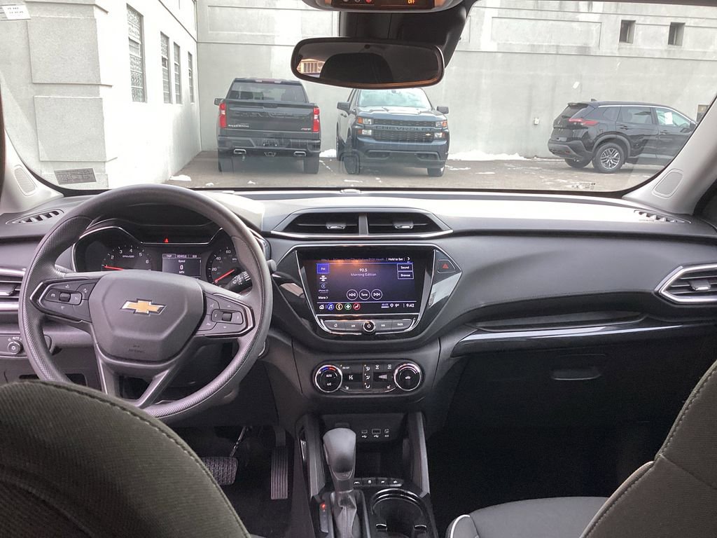 Used 2023 Chevrolet TrailBlazer LT w/ Convenience Package image 33