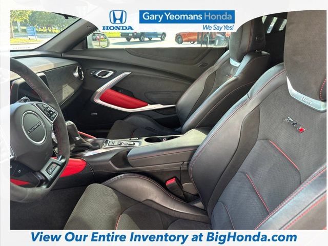 Used 2022 Chevrolet Camaro ZL1 RWD image 6