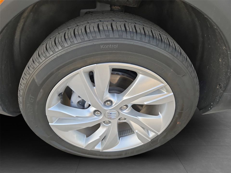 Used 2025 Buick Encore GX Preferred AWD/4WD image 35