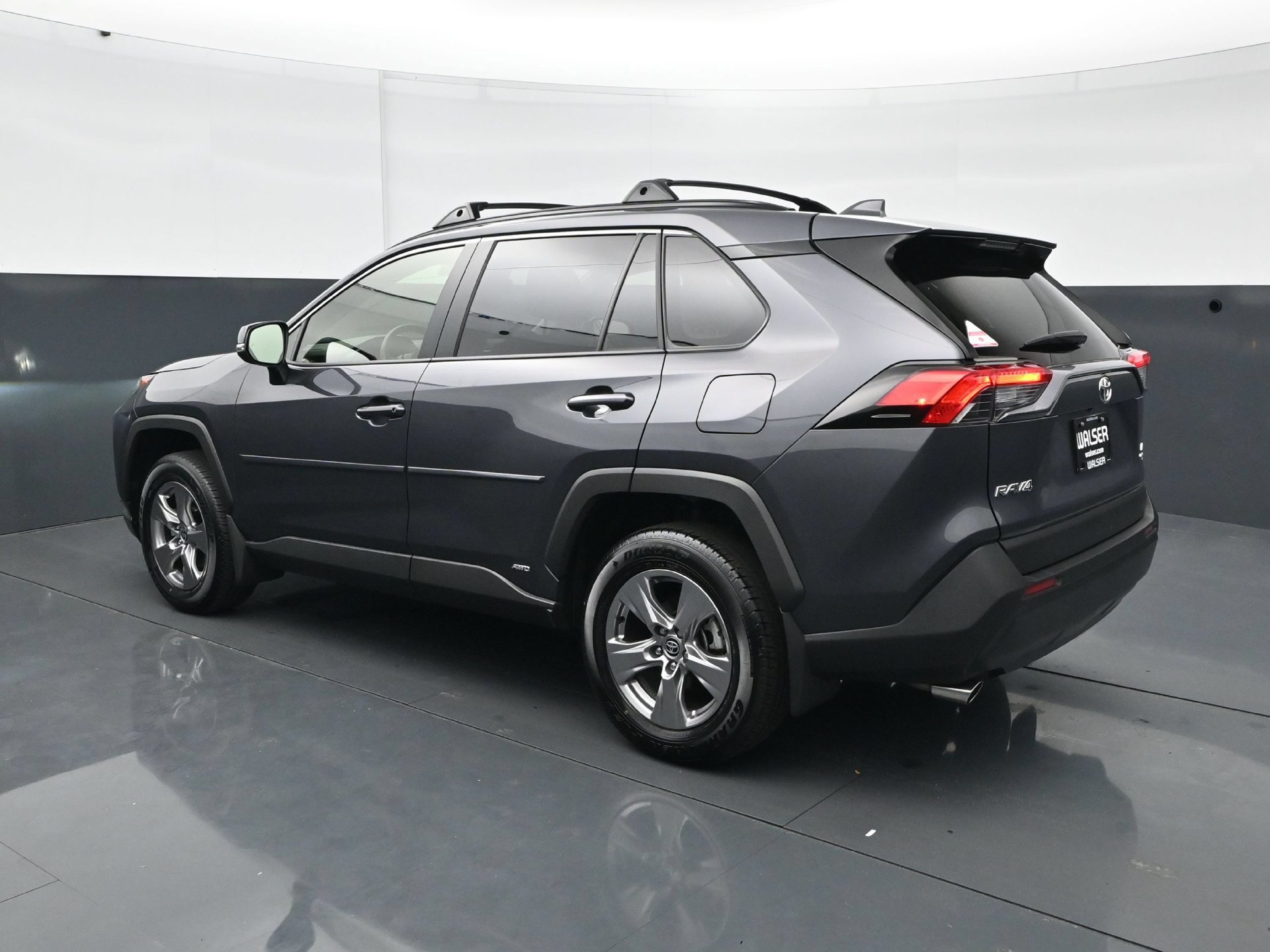 Used 2025 Toyota RAV4 LE AWD/4WD image 4
