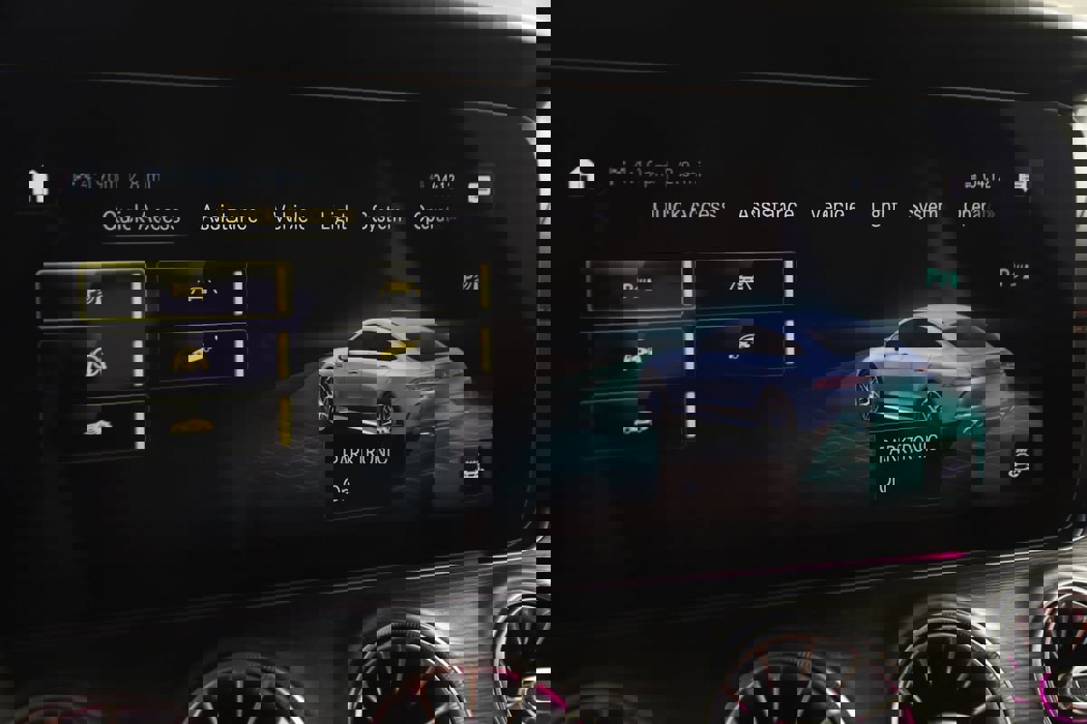 Used 2023 Mercedes-Benz AMG GT 43 w/ Driver Assistance Package image 54