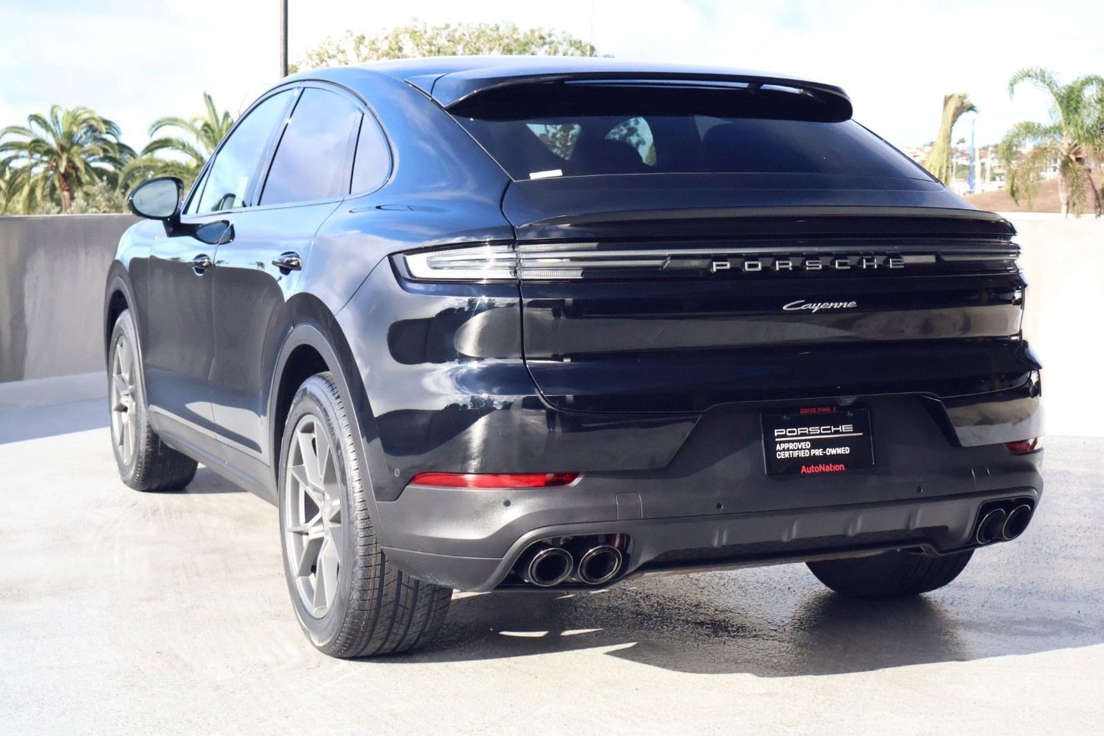 Certified 2024 Porsche Cayenne image 3