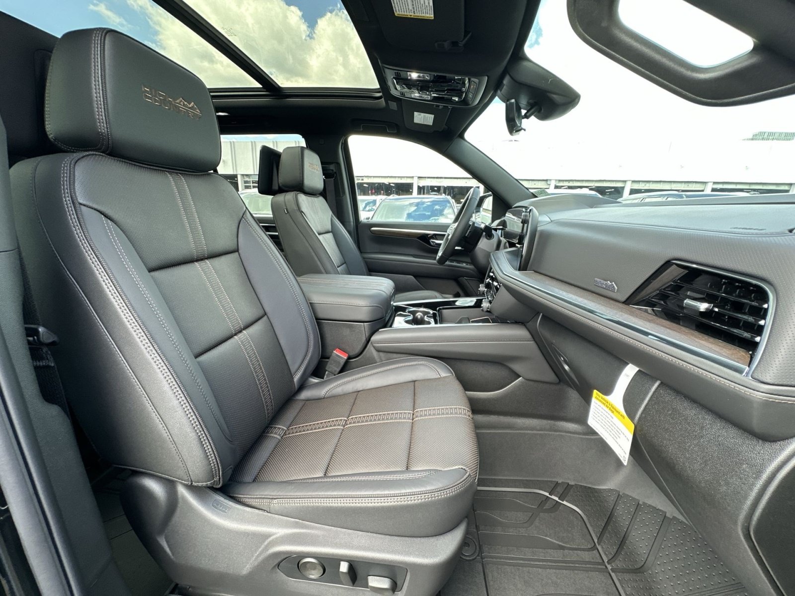 New 2026 Chevrolet Tahoe High Country AWD/4WD image 28