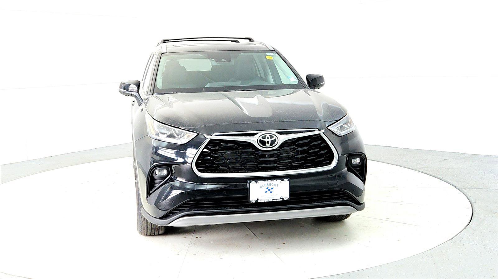 New 2026 Toyota Highlander Platinum image 8