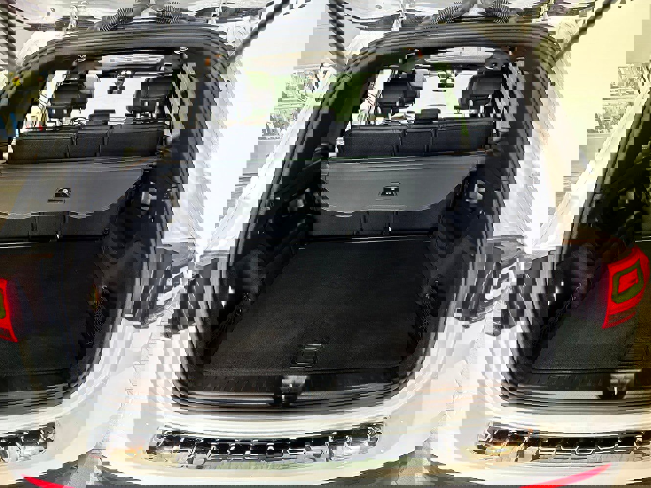 Used 2022 Mercedes-Benz GLB 250 4MATIC image 33