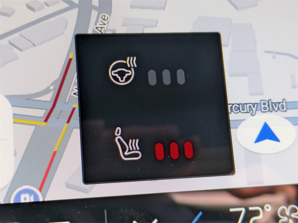 Certified 2025 Volvo S60 B5 Core image 23