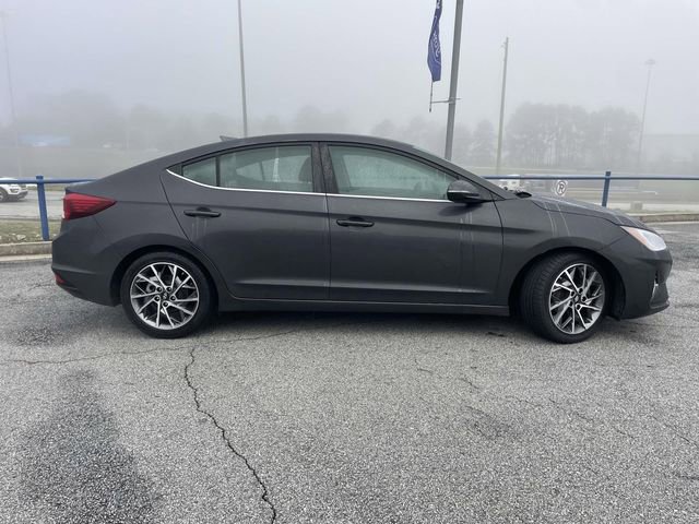 Used 2020 Hyundai Elantra Limited w/ Cargo Package (C1) image 2