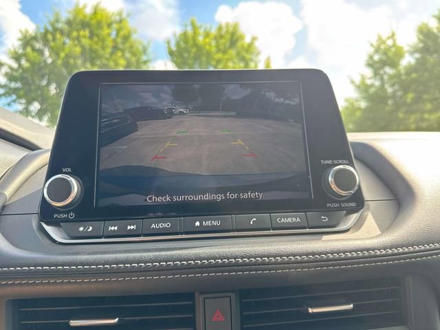 Used 2024 Nissan Rogue SV FWD image 32
