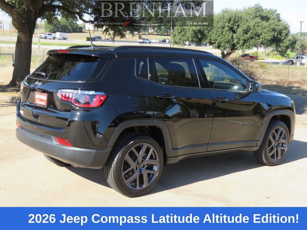 New 2026 Jeep Compass Latitude image 3