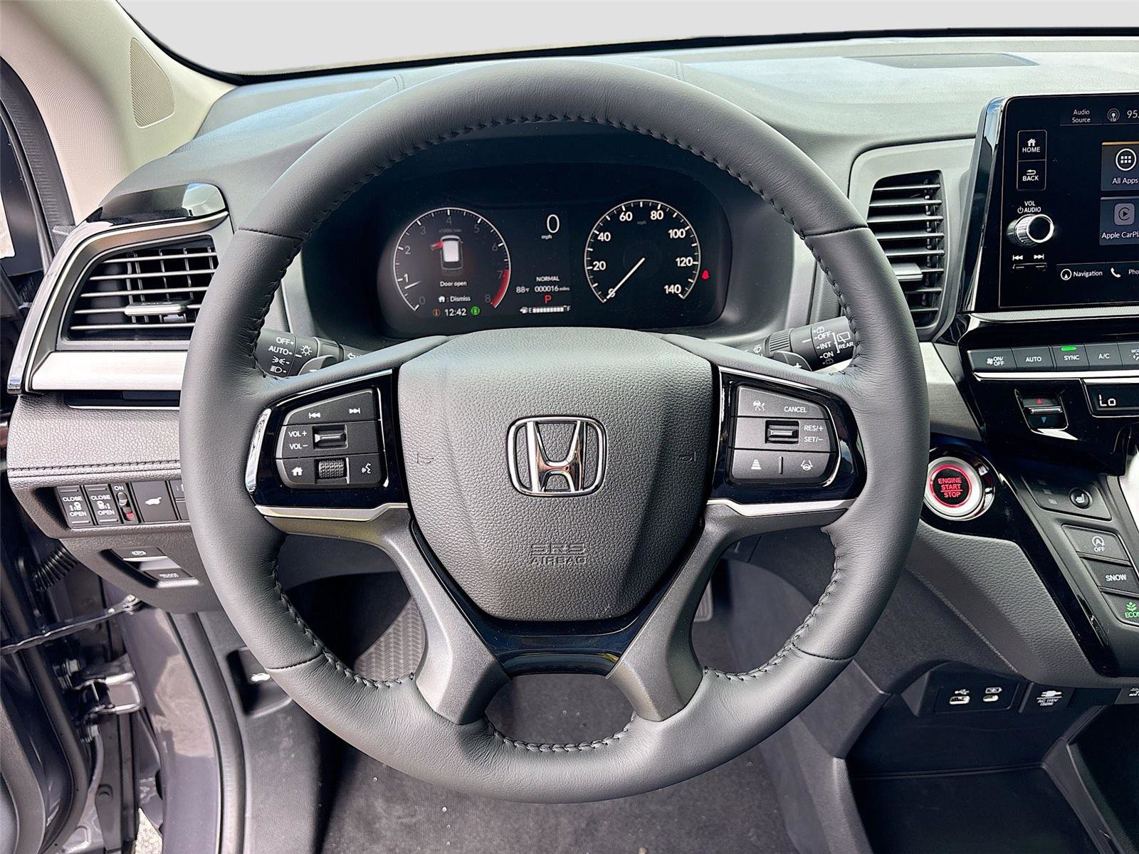 New 2026 Honda Odyssey Touring image 13