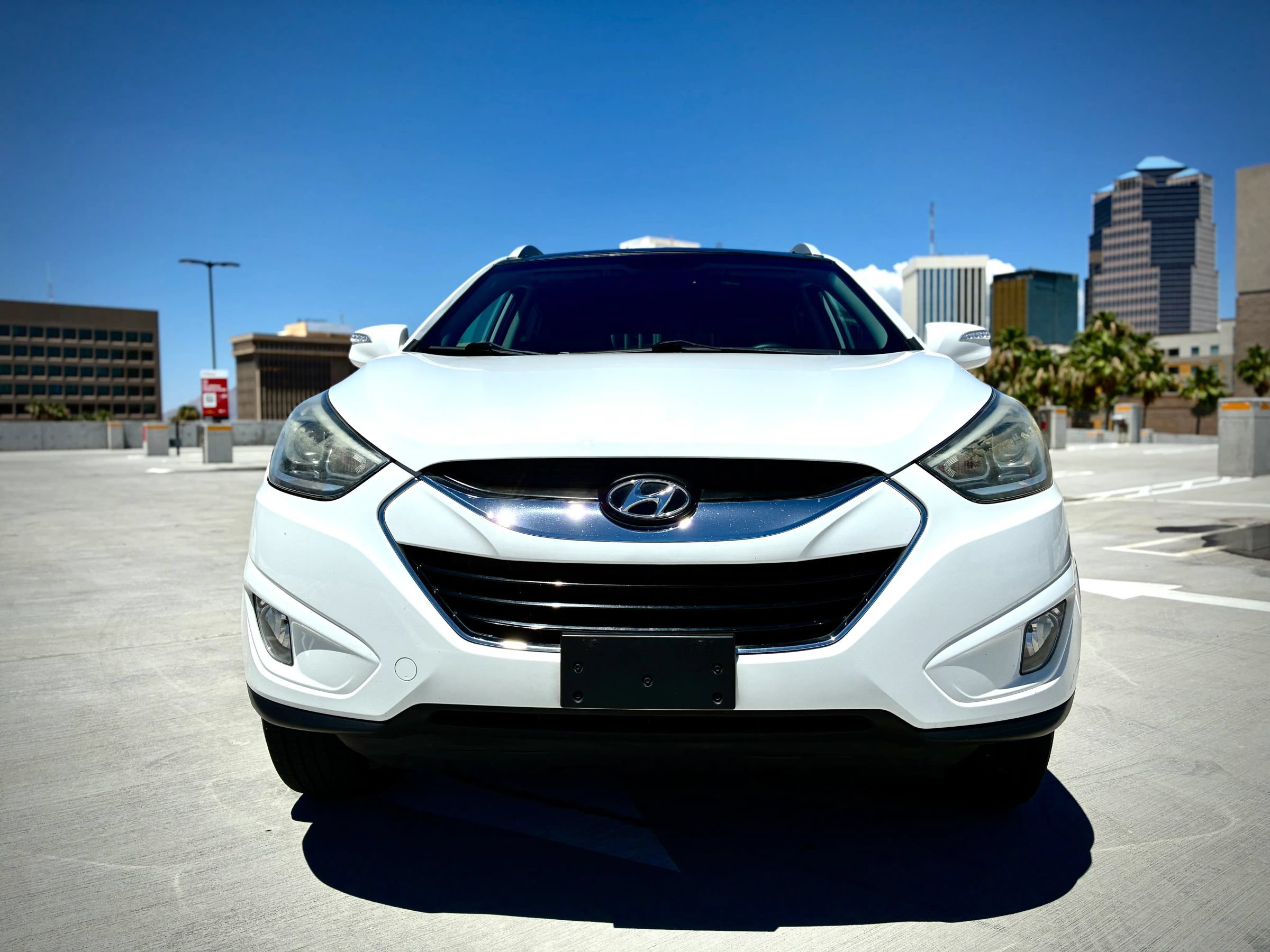 Used 2015 Hyundai Tucson Limited w/ Option Group 03 AWD/4WD image 1