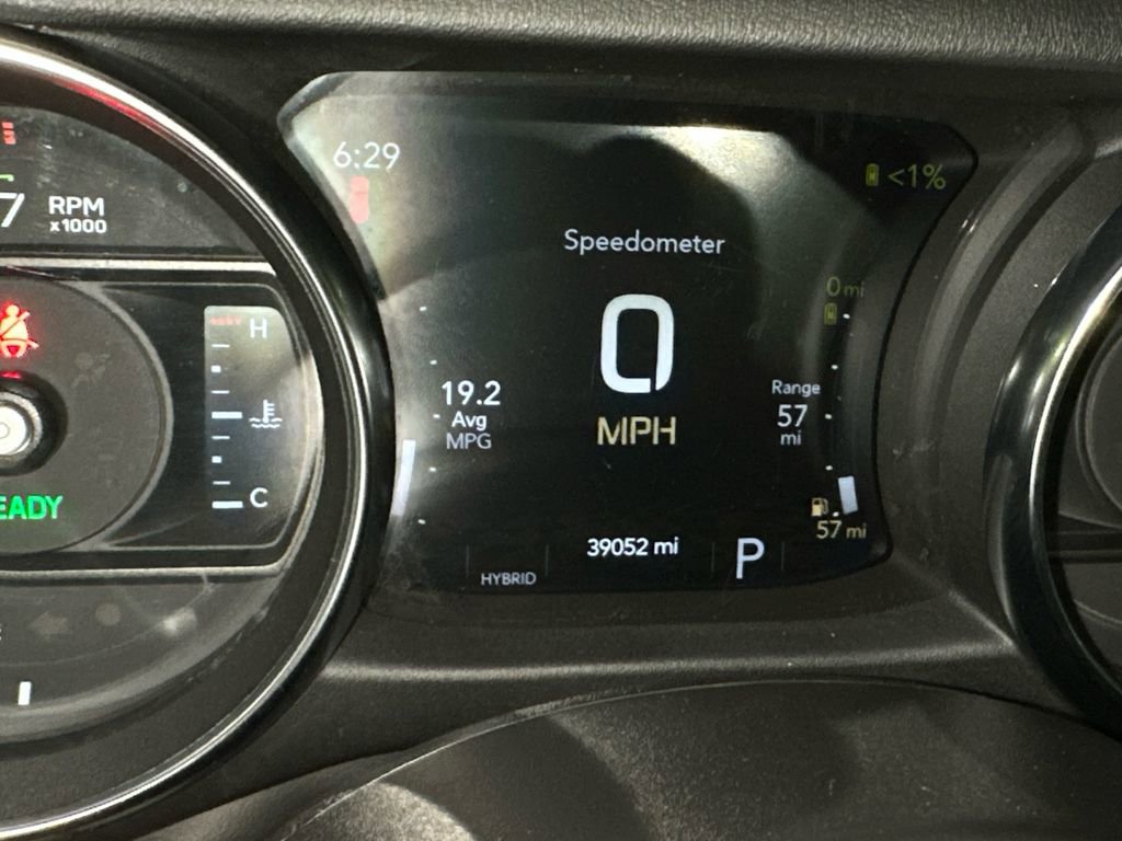 Used 2022 Jeep Wrangler Unlimited Sahara w/ Cold Weather Group image 25