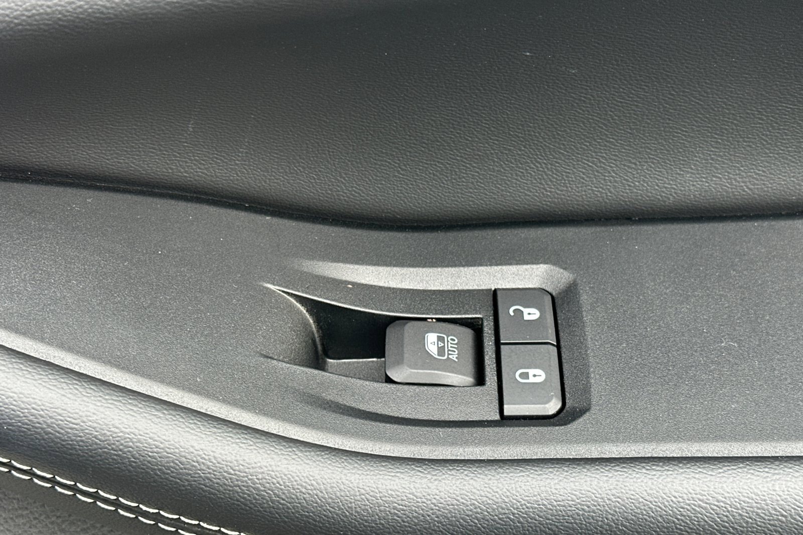 Used 2023 Jeep Grand Cherokee L Limited w/ Trailer Tow Group (B) image 22