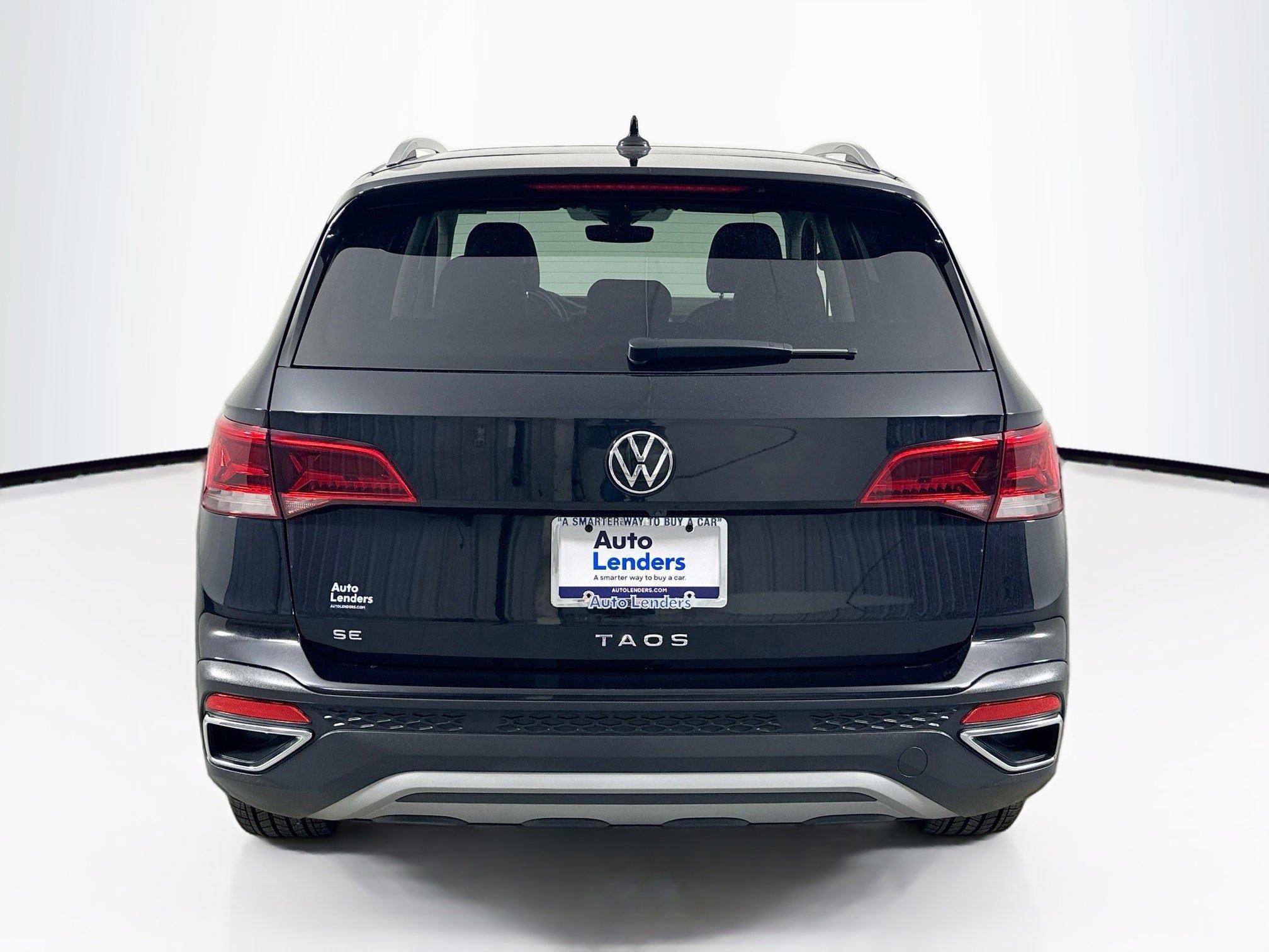 Used 2023 Volkswagen Taos SE image 6