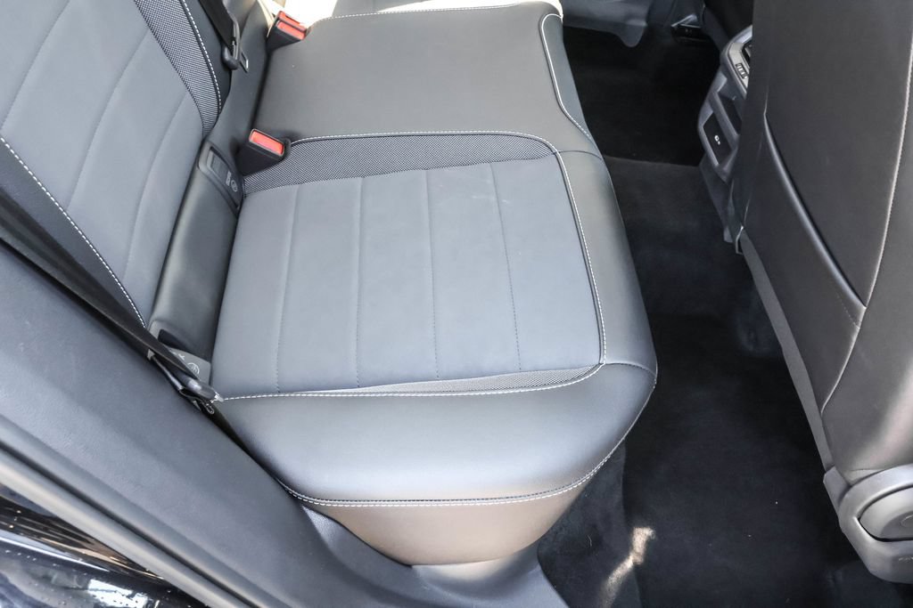 Certified 2023 Volkswagen Taos SE w/ Panoramic Sunroof Package AWD/4WD image 36