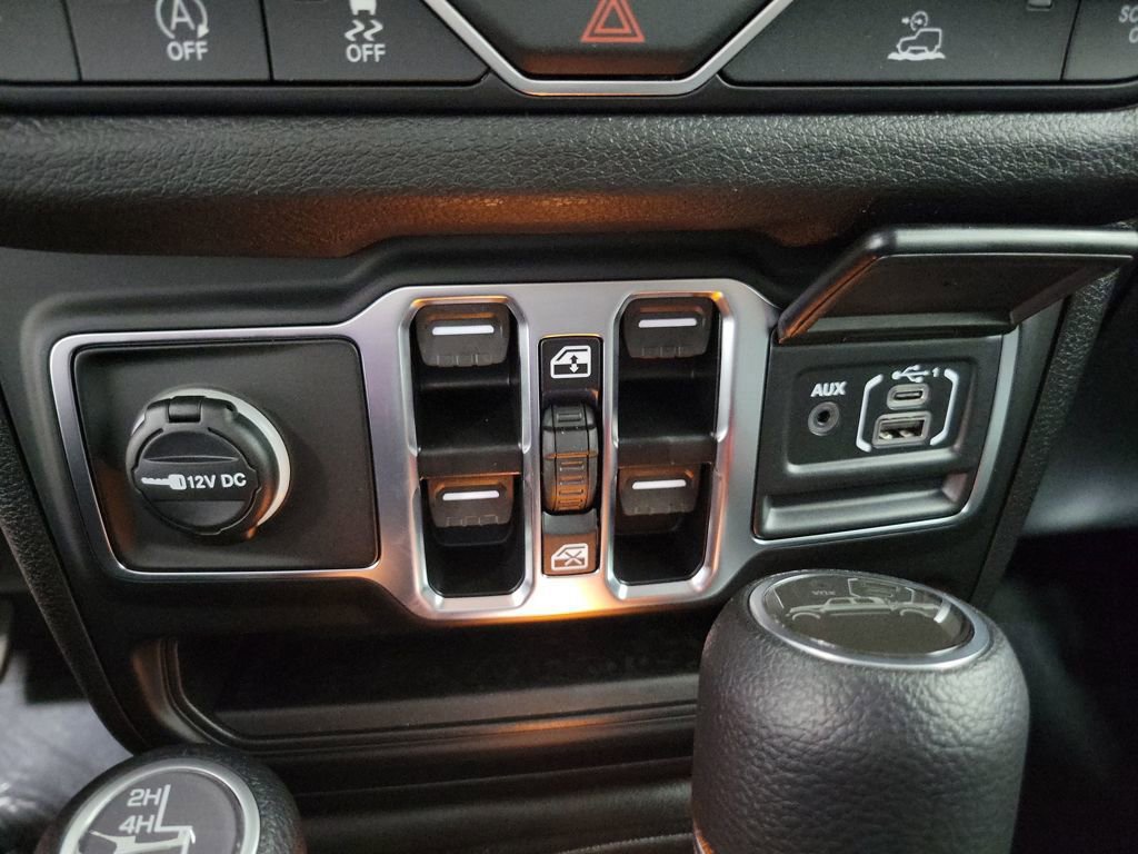 New 2026 Jeep Gladiator Sport AWD/4WD image 18