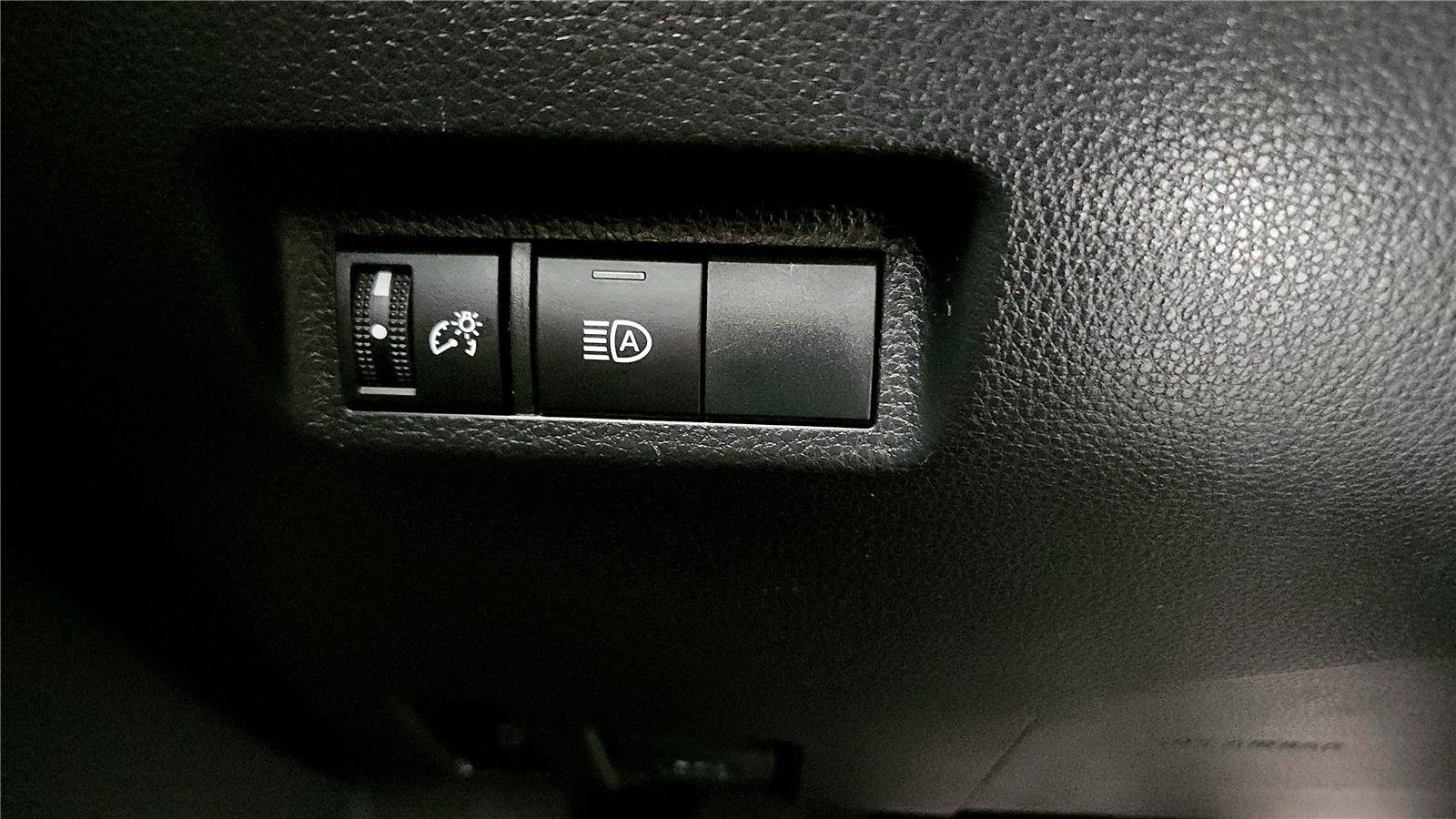 Certified 2022 Toyota RAV4 LE image 44