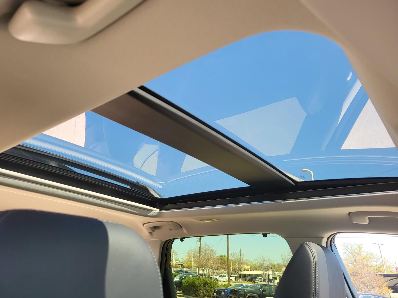 New 2026 Nissan Rogue Platinum image 14