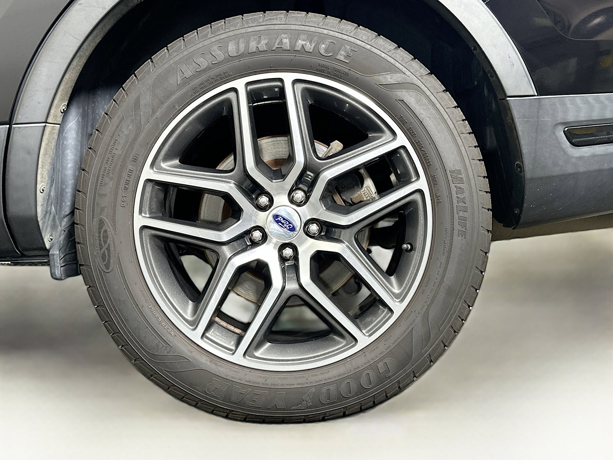 Used 2018 Ford Explorer Sport w/ Equipment Group 401A AWD/4WD image 11