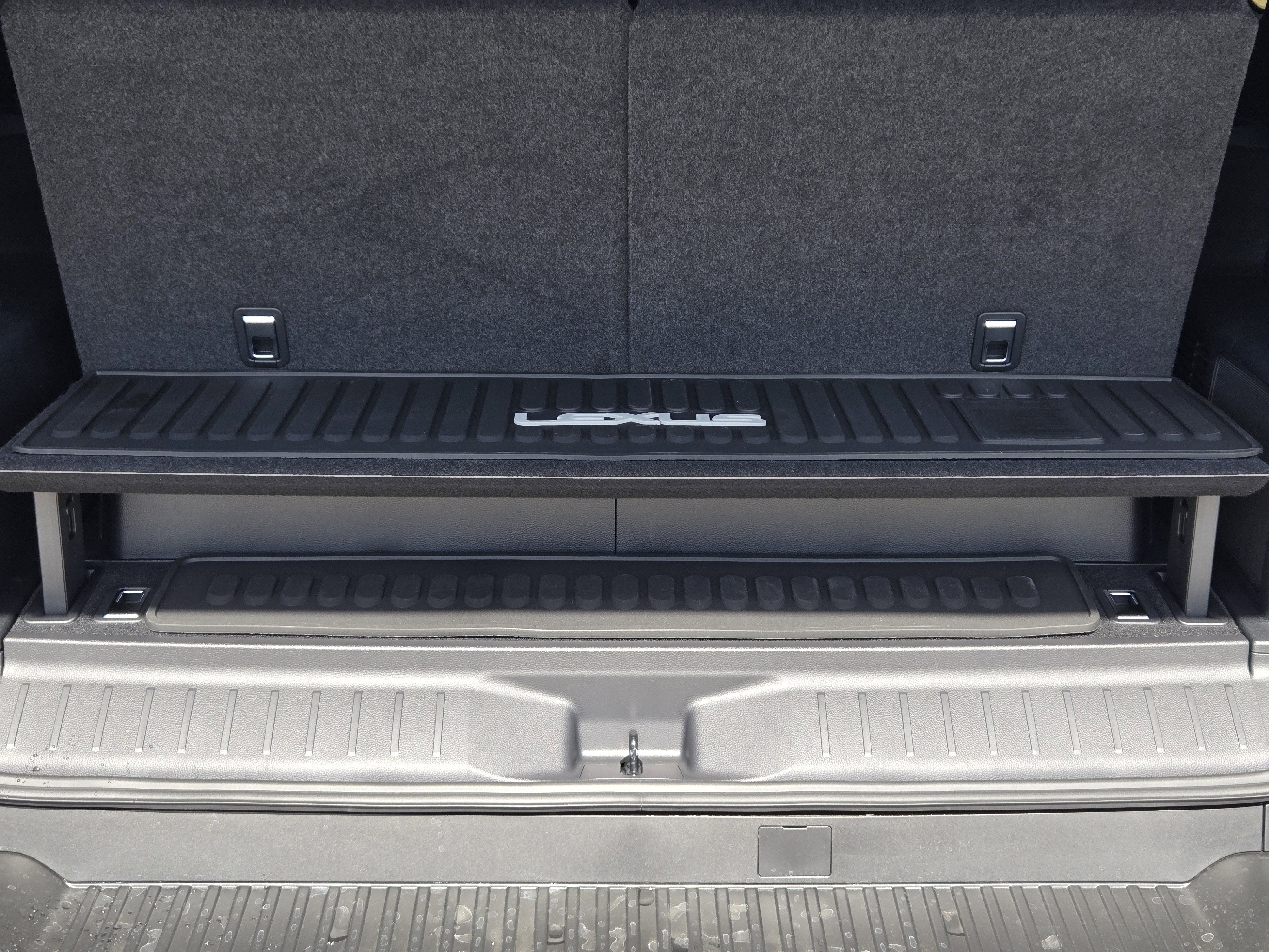 New 2026 Lexus LX 700h Luxury image 23