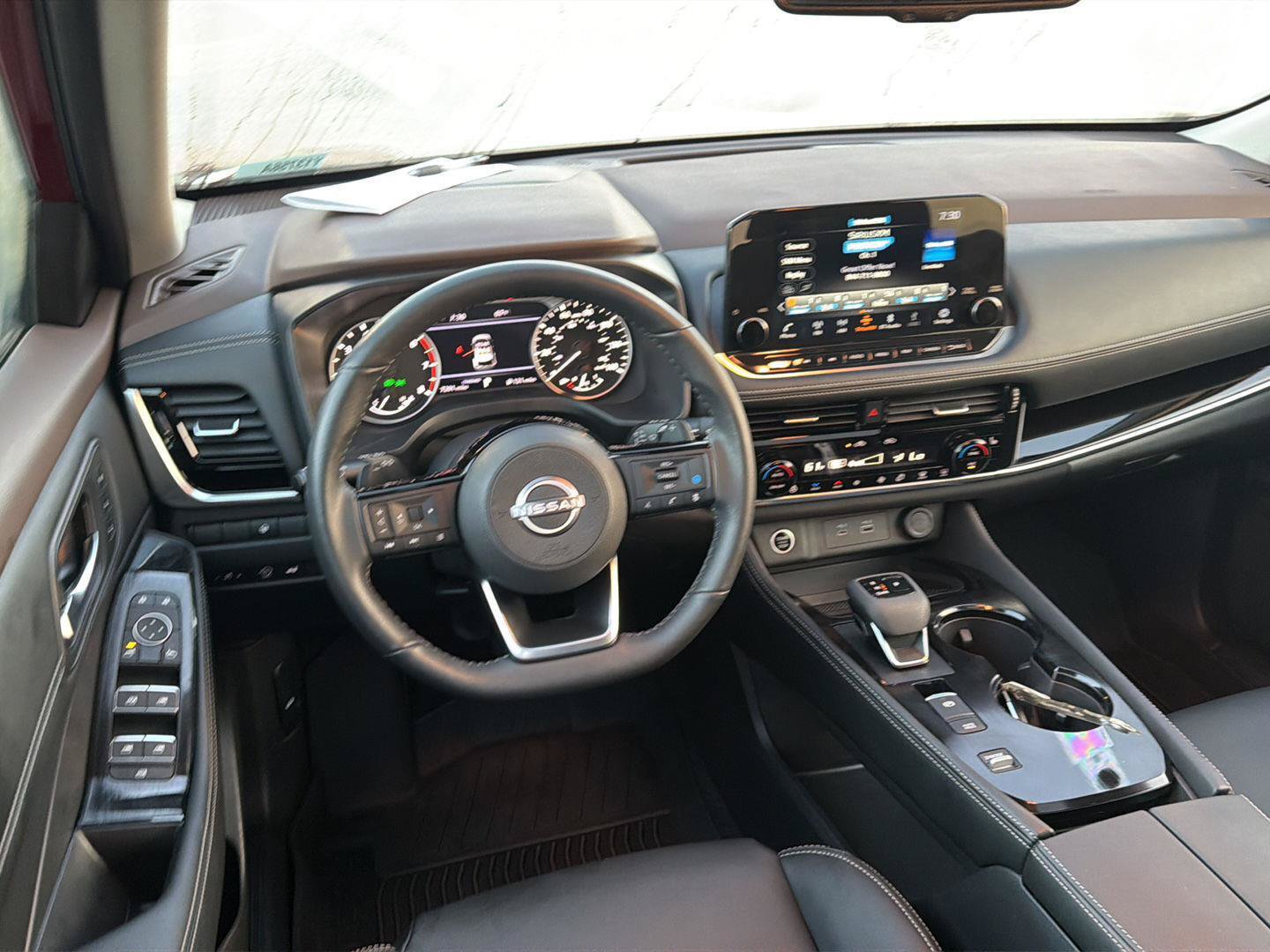 Used 2023 Nissan Rogue SL w/ SL Premium Package FWD image 18