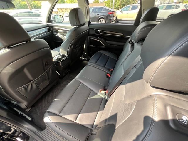 Used 2025 Kia Telluride LX image 6