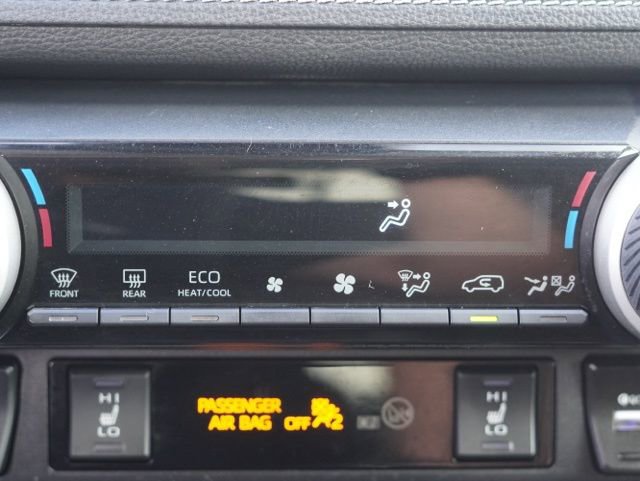 Used 2019 Toyota RAV4 XLE w/ Convenience Package FWD image 26