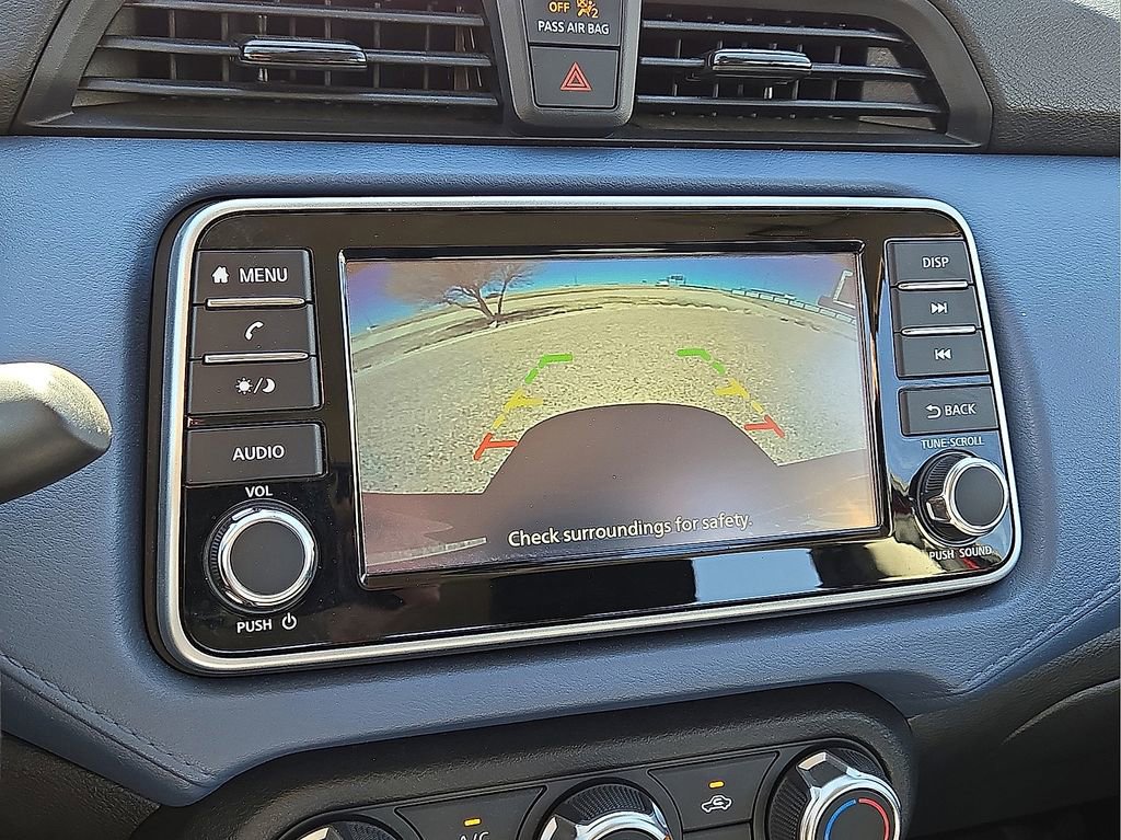 Used 2025 Nissan Versa SV image 26