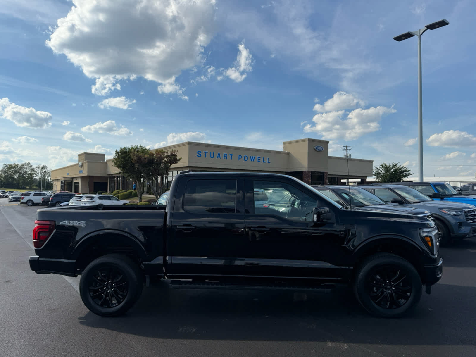 New 2026 Ford F150 Lariat w/ Equipment Group 501A Mid AWD/4WD image 18