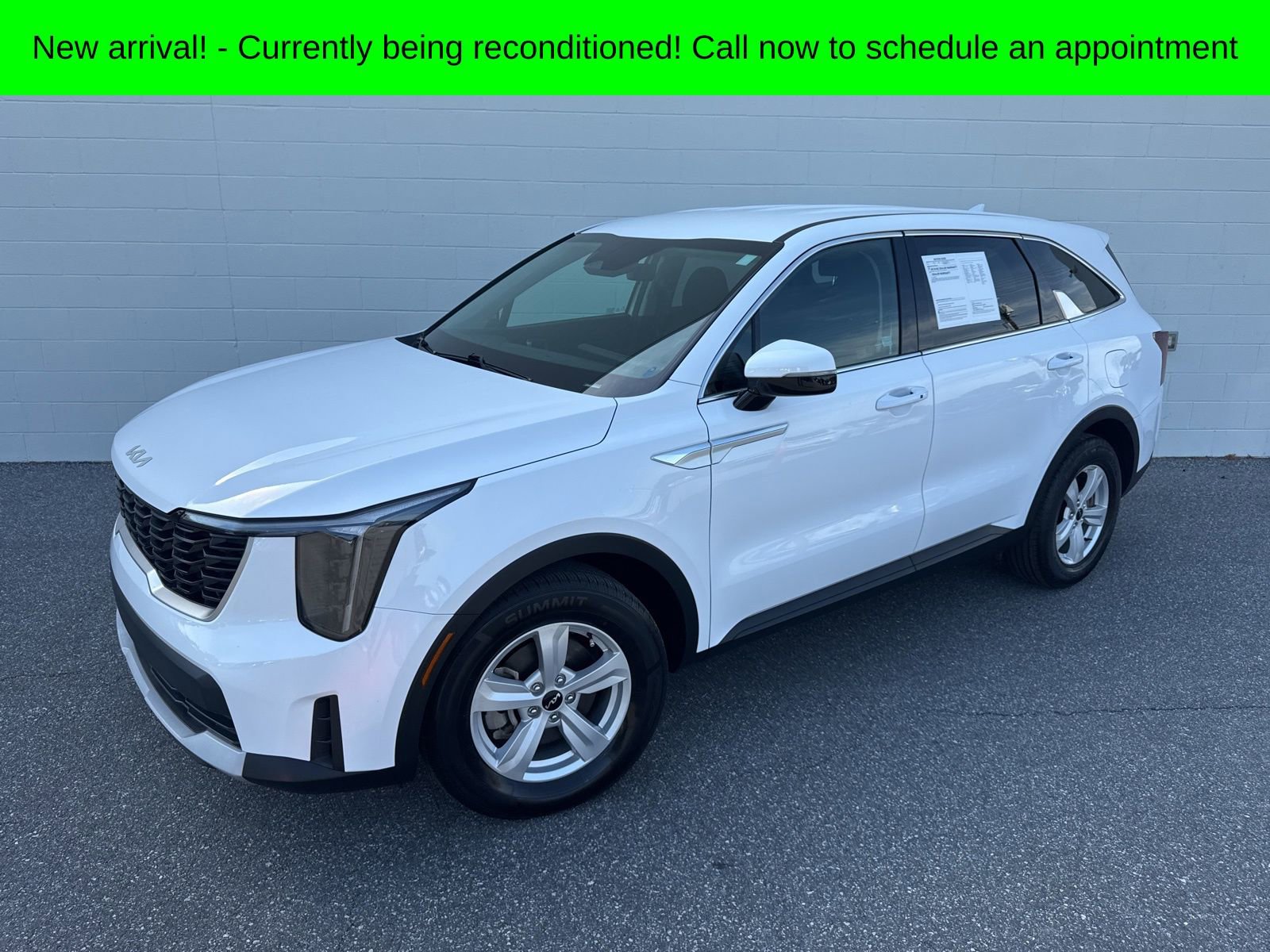 Used 2024 Kia Sorento LX