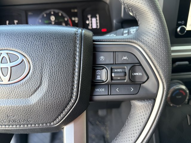 Used 2026 Toyota 4Runner SR5 AWD/4WD image 15