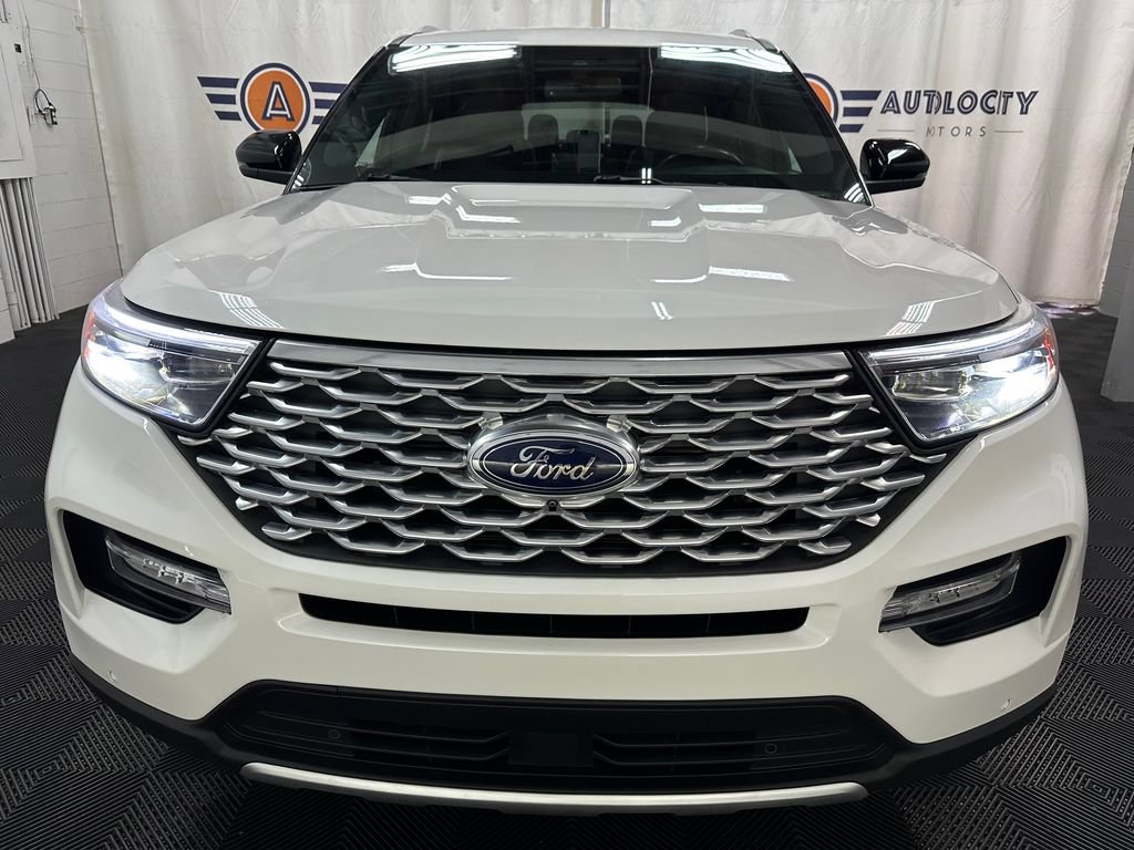 Used 2022 Ford Explorer Platinum w/ Class IV Trailer Tow Package AWD/4WD image 3