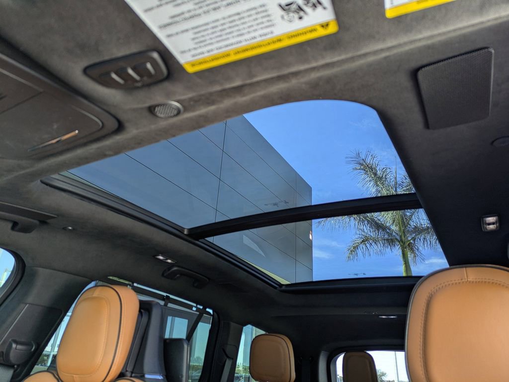 Certified 2023 Lincoln Aviator Black Label w/ Class IV Trailer Tow Package image 23