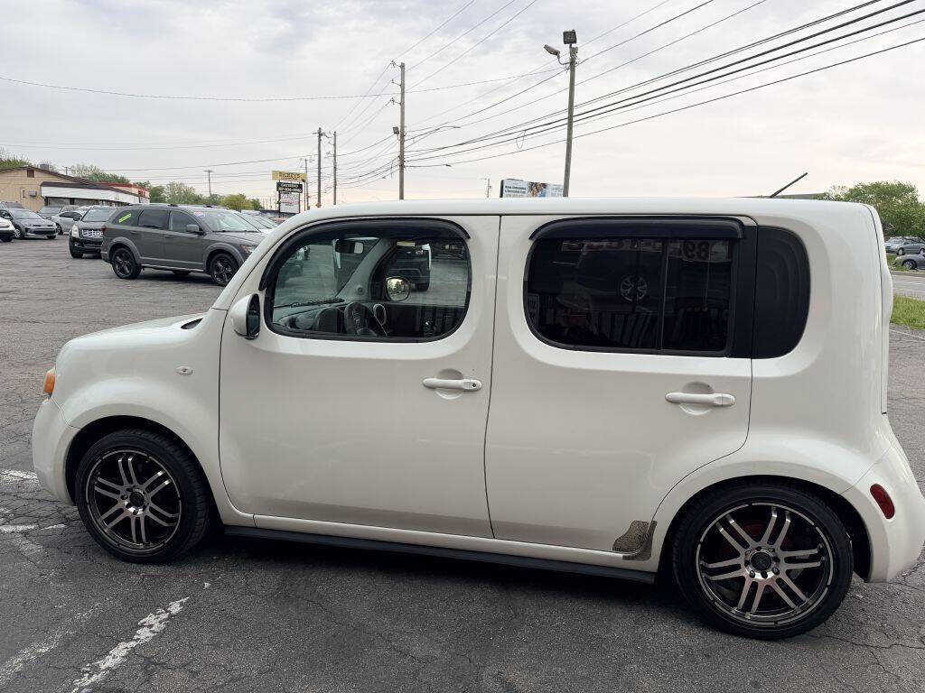Used 2010 Nissan Cube 1.8 S w/ Interior Designer Pkg FWD image 3