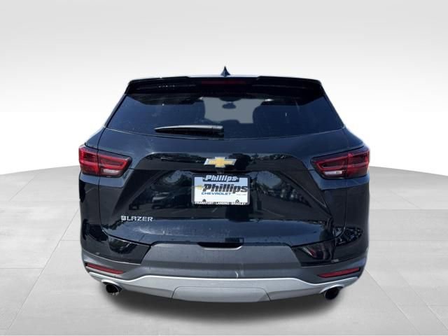 Used 2024 Chevrolet Blazer LT image 13