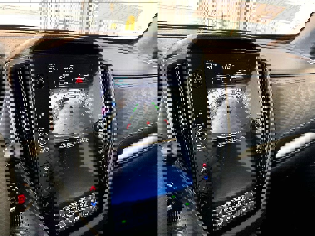 Used 2025 Subaru Forester Premium AWD/4WD image 19