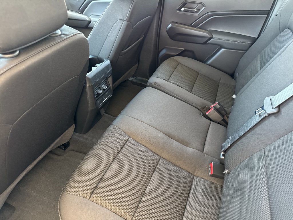 New 2026 GMC Canyon Elevation w/ LPO, Black Badging Package RWD image 11