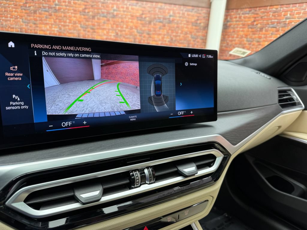 Certified 2023 BMW 330i xDrive Sedan w/ Convenience Package AWD/4WD image 22